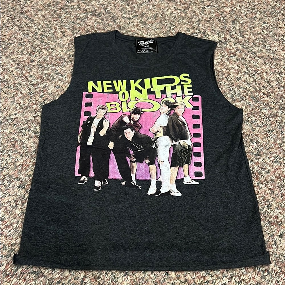 New Kid on the Block Graphic Sleeveless Shirt - Black